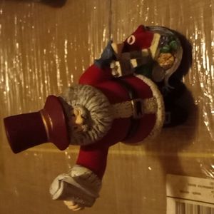 Illinois Christmas decor santa